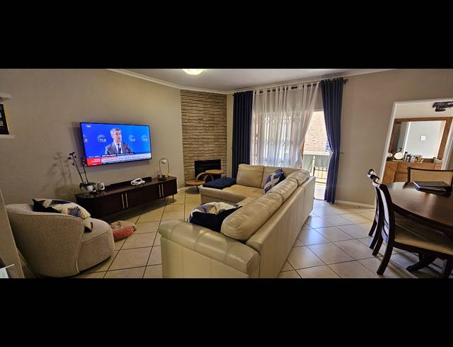 2 BEDROOM TOWNHOUSE FOR SALE IN MEYERSDAL
